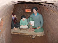 Tunnels-de-Vinh-Moc